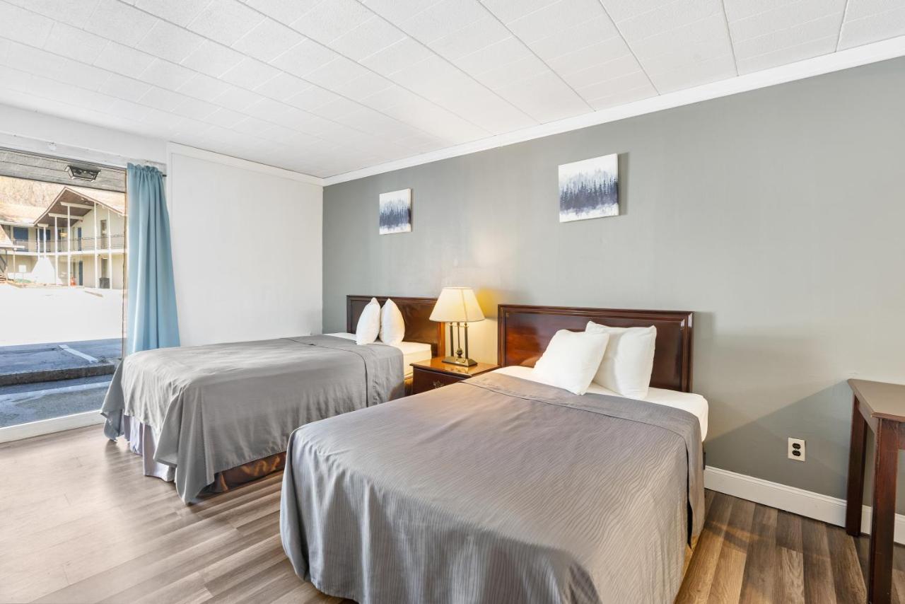 FairBridge Inn&Suites West Point Highland Falls Exterior foto